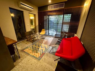 ایف ۔ 7 اسلام آباد میں 4 کمروں کا 1 کنال مکان 7.5 لاکھ میں کرایہ پر دستیاب ہے۔