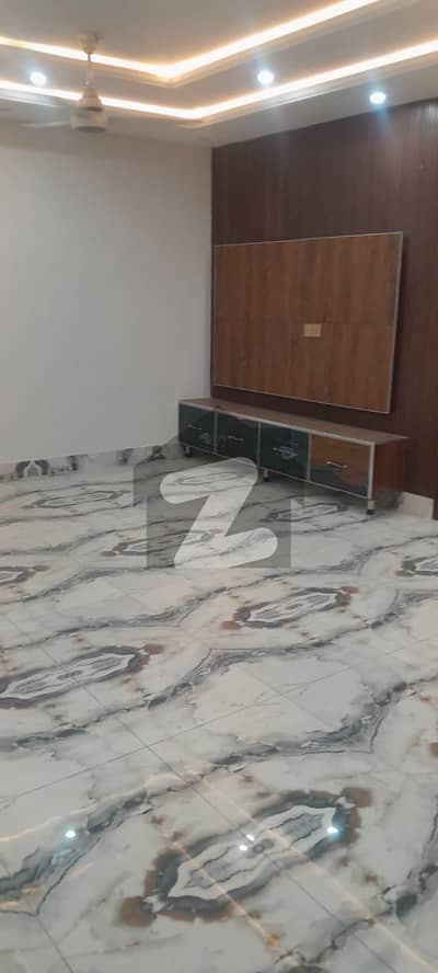 10 Marla 2nd Floor Portion For Rent In Tariq Garden Brand New