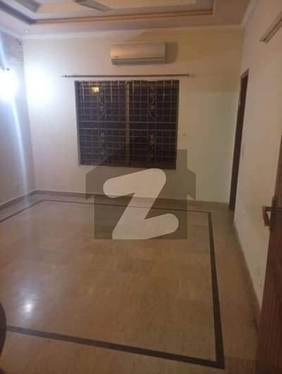 10 MARLA UPPER PORTION FOR RENT IN WAPDA TOWN PHASE 1