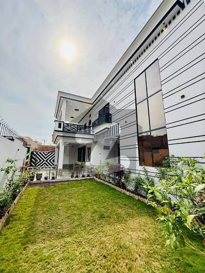 ورسک روڈ پشاور میں 5 کمروں کا 12 مرلہ مکان 3.5 کروڑ میں برائے فروخت۔