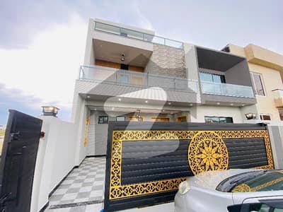 ایم پی سی ایچ ایس ۔ بلاک ایف ایم پی سی ایچ ایس ۔ ملٹی گارڈنز,بی ۔ 17,اسلام آباد میں 4 کمروں کا 10 مرلہ مکان 4.8 کروڑ میں برائے فروخت۔