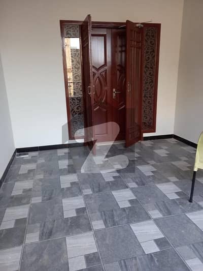 Stunning Lower Portion Is Available For rent In Gulshan-e-Iqbal - Block 6