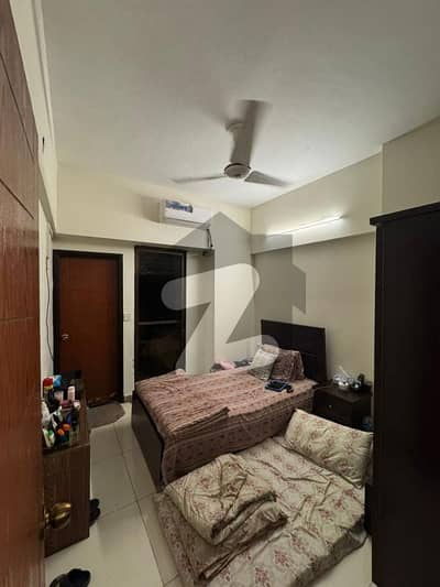 4 Bed 2nd Floor West Open Nice Condition Chance Deal