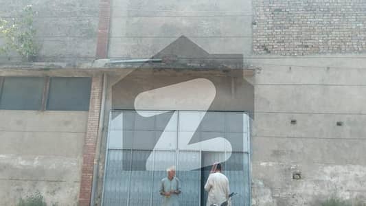 قائداعظم انڈسٹریل اسٹیٹ لاہور میں 2 کمروں کا 2 کنال گودام 4.5 لاکھ میں کرایہ پر دستیاب ہے۔