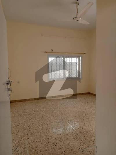 گلشنِ اقبال - بلاک 6 گلشنِ اقبال,گلشنِ اقبال ٹاؤن,کراچی میں 3 کمروں کا 16 مرلہ زیریں پورشن 1.3 لاکھ میں کرایہ پر دستیاب ہے۔