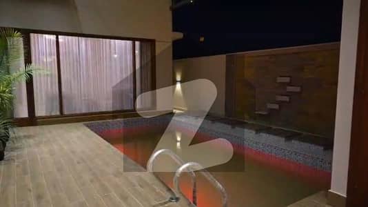 ڈی ایچ اے فیز 8 ڈی ایچ اے ڈیفینس,کراچی میں 6 کمروں کا 1 کنال مکان 24.0 کروڑ میں برائے فروخت۔