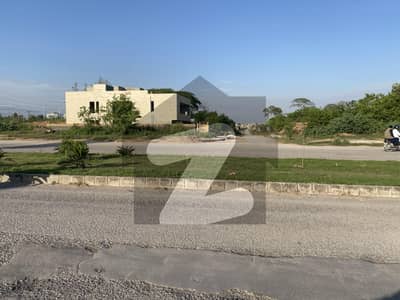 Park Enclave Islamabad Phase 01, Phase 02, Phase 03  5 Marla Plot available In Park enclave Solid Land Plot Main park Road