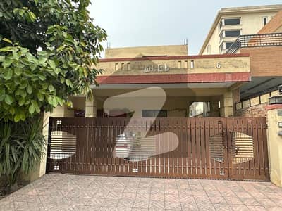 House Of 1 Kanal Is Available For sale In Margalla View Housing Society