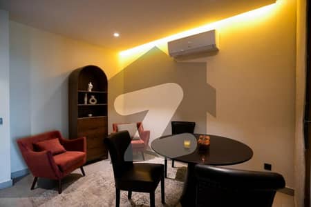 جے7 ایمپوریم بی ۔ 17,اسلام آباد میں 3 مرلہ Studio فلیٹ 1.21 کروڑ میں برائے فروخت۔