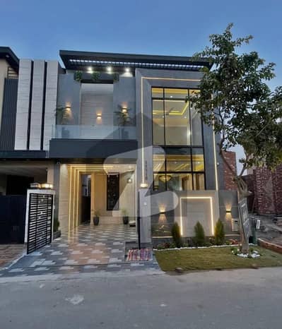 3 Years Installments Plan 5 Marla Brand New House For Sale In Park View City