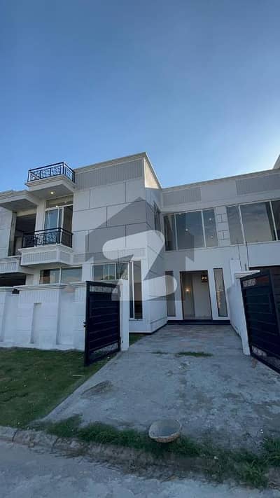 ائیرپورٹ انکلیو اسلام آباد میں 5 کمروں کا 8 مرلہ مکان 3.0 کروڑ میں برائے فروخت۔ ائیرپورٹ انکلیو اسلام آباد میں 5 کمروں کا 8 مرلہ مکان 3.0 کروڑ میں برائے فروخت۔