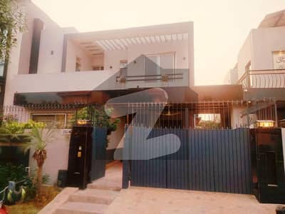 10 Marla Modern House For Rent in Dha Phase 4