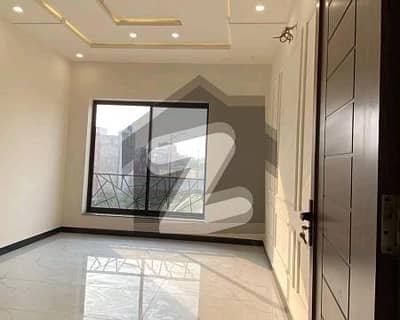 Modern 3-Bed Double Unit House For Sale In Eden Executive | 2.7 Marla