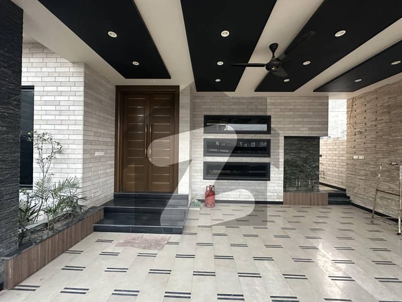 9.5 Marla House For Sale 9.5 Marla House For Sale