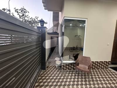 ماڈل سٹی ون کینال روڈ,فیصل آباد میں 3 کمروں کا 5 مرلہ مکان 1.85 کروڑ میں برائے فروخت۔ ماڈل سٹی ون کینال روڈ,فیصل آباد میں 3 کمروں کا 5 مرلہ مکان 1.85 کروڑ میں برائے فروخت۔