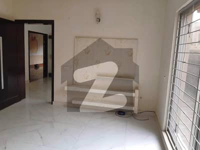 10 Marla Modern House For Rent in Dha Phase 8