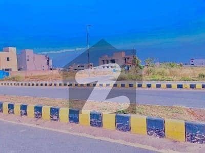 ڈی ایچ اے فیز 7 - بلاک وی فیز 7,ڈیفنس (ڈی ایچ اے),لاہور میں 2 کنال رہائشی پلاٹ 7.8 کروڑ میں برائے فروخت۔ ڈی ایچ اے فیز 7 - بلاک وی فیز 7,ڈیفنس (ڈی ایچ اے),لاہور میں 2 کنال رہائشی پلاٹ 7.8 کروڑ میں برائے فروخت۔