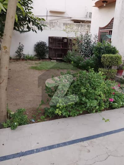 ڈی ایچ اے فیز 6 ڈی ایچ اے ڈیفینس,کراچی میں 6 کمروں کا 1 کنال مکان 12.0 کروڑ میں برائے فروخت۔