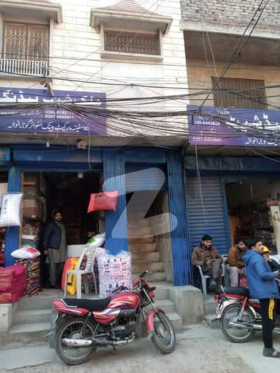 اسکوائر ون جی ٹی روڈ,گوجرانوالہ میں 2 مرلہ عمارت 10.0 کروڑ میں برائے فروخت۔