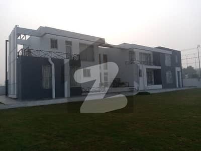 ڈی ایچ اے فیز 8 ڈیفنس (ڈی ایچ اے),لاہور میں 10 کمروں کا 5 کنال مکان 38.0 کروڑ میں برائے فروخت۔