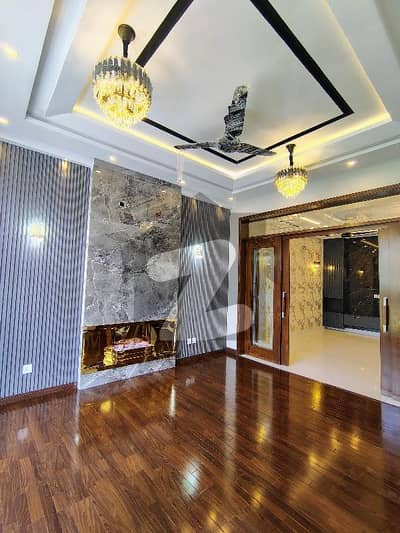 10 Marla Brand New Full House in Formanites Housing Scheme Lahore