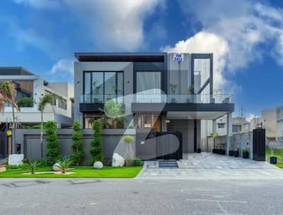 ڈی ایچ اے فیز 7 ڈیفنس (ڈی ایچ اے),لاہور میں 5 کمروں کا 1 کنال مکان 10.0 کروڑ میں برائے فروخت۔