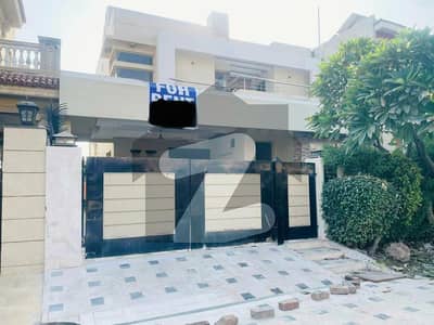 10 Marla Modern House For Rent in Dha Phase 5