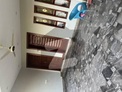 ڈی ۔ 12 اسلام آباد میں 9 کمروں کا 10 مرلہ مکان 13.5 کروڑ میں برائے فروخت۔