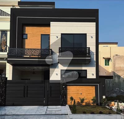 5 Marla Luxury Modern House Available For Sale in Citi Housing Sialkot