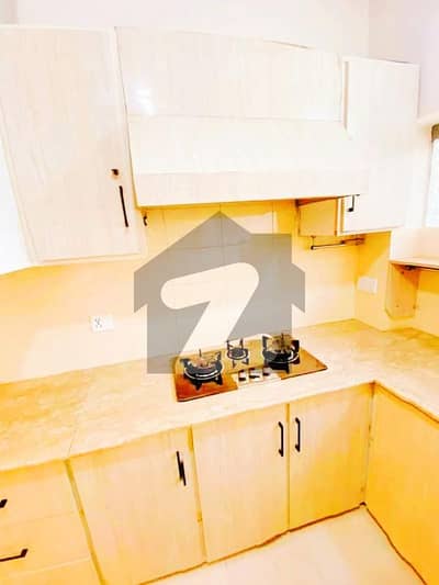 1 KANAL UPPER PORTION AVAILABLE FOR RENT IN DHA PHASE 3