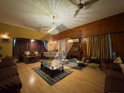 2 Kanal Used Modern Design Most Beautiful Owner Build Solid Bungalow For Sale At Prime Location Of Dha Lahore Near To Park Masjid & Commercial Market .