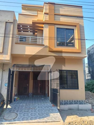 جوبلی ٹاؤن ۔ بلاک سی جوبلی ٹاؤن,لاہور میں 4 کمروں کا 3 مرلہ مکان 1.65 کروڑ میں برائے فروخت۔