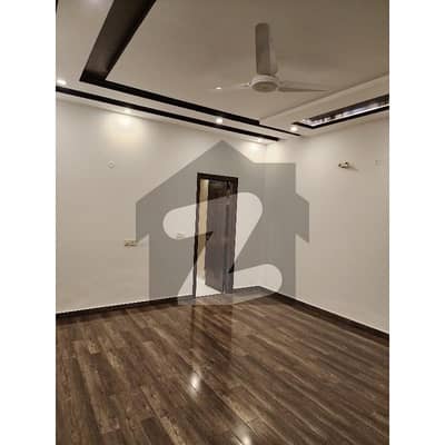 10 Marla House for Rent in Kamran Block, Allama Iqbal Town Prime Location