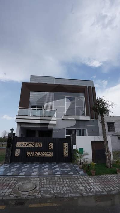 I SELL 5 MARLA BRAND NEW HOUSE IN BAHRIA ORCHARD LAHORE. PHASE 2 G-BLOCK ON 80' FEET ROAD