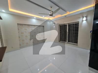 پراگون سٹی - آرچرڈ ١ بلاک پیراگون سٹی,لاہور میں 2 کمروں کا 10 مرلہ بالائی پورشن 80.0 ہزار میں کرایہ پر دستیاب ہے۔