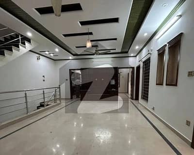 20 Marla House For Rent In G-13