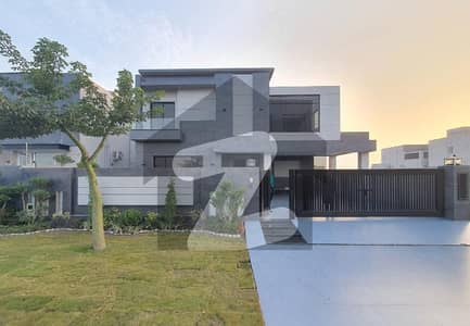 AC Installed 01 Kanal Modern Design House For Rent In DHA Phase 4 Lahore.