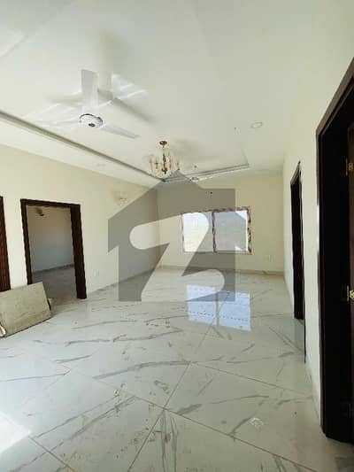 Falcon Complex New Malir House For Sale Sized 350 Square Yards