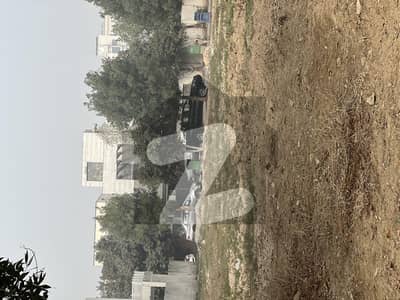 GS Properties Offers 1 kanal plot Near To Park