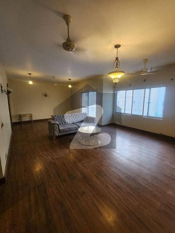 CLIFTON APARTMENT FOR RENT CLIFTON APARTMENT FOR RENT