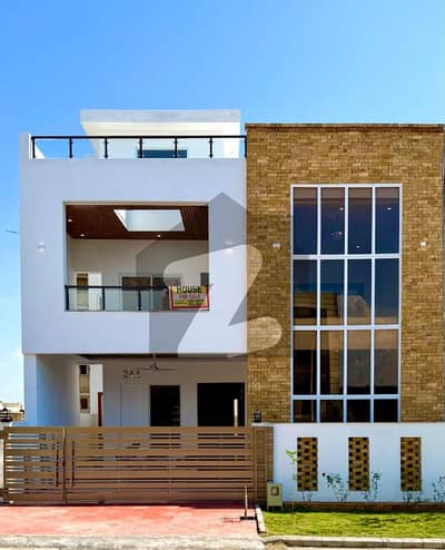 گلبرگ ریزیڈنشیا - بلاک ایف گلبرگ ریزیڈنشیا,گلبرگ,اسلام آباد میں 5 کمروں کا 7 مرلہ مکان 4.25 کروڑ میں برائے فروخت۔