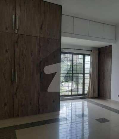 ڈی ایچ اے فیز 1 - بلاک ای فیز 1,ڈیفنس (ڈی ایچ اے),لاہور میں 3 کمروں کا 1 کنال بالائی پورشن 1.09 لاکھ میں کرایہ پر دستیاب ہے۔ ڈی ایچ اے فیز 1 - بلاک ای فیز 1,ڈیفنس (ڈی ایچ اے),لاہور میں 3 کمروں کا 1 کنال بالائی پورشن 1.09 لاکھ میں کرایہ پر دستیاب ہے۔