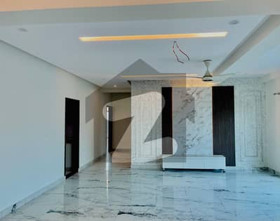 عسکری 10 عسکری,لاہور میں 4 کمروں کا 12 مرلہ فلیٹ 1.55 لاکھ میں کرایہ پر دستیاب ہے۔