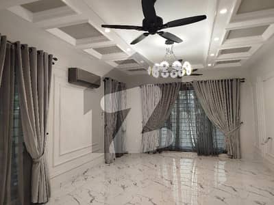 بحریہ ٹاؤن فیز 3 بحریہ ٹاؤن راولپنڈی,راولپنڈی میں 2 کمروں کا 1 کنال زیریں پورشن 1.0 لاکھ میں کرایہ پر دستیاب ہے۔