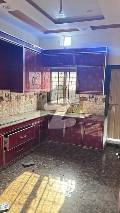 ایل ڈی اے ایوینیو لاہور میں 5 کمروں کا 10 مرلہ مکان 1.5 لاکھ میں کرایہ پر دستیاب ہے۔ ایل ڈی اے ایوینیو لاہور میں 5 کمروں کا 10 مرلہ مکان 1.5 لاکھ میں کرایہ پر دستیاب ہے۔