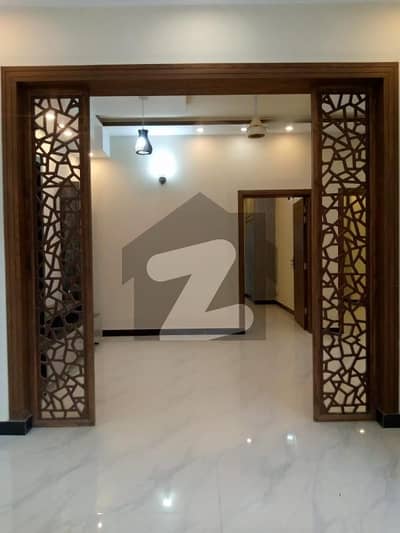 نیول اینکریج - بلاک جی نیول اینکریج,اسلام آباد میں 4 کمروں کا 5 مرلہ مکان 2.8 کروڑ میں برائے فروخت۔