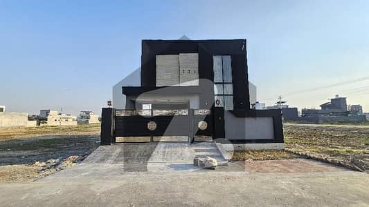 10Marla Ultra Modern Design House Available For Sale At The Hottest Location of Central Park Lahore 10Marla Ultra Modern Design House Available For Sale At The Hottest Location of Central Park Lahore
