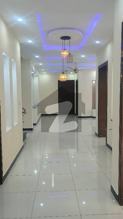 35/70 (10Marla) House Available For Rent in G13