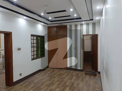 5 Marla upper portion for Rent(Near Hafiz sweets)
