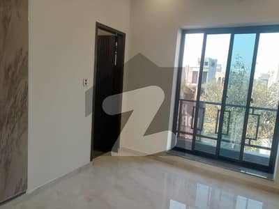 ال-کبیر فیز 2 - بلاک ای الکبیر ٹاؤن - فیز 2,الکبیر ٹاؤن,رائیونڈ روڈ,لاہور میں 3 کمروں کا 3 مرلہ مکان 1.33 کروڑ میں برائے فروخت۔